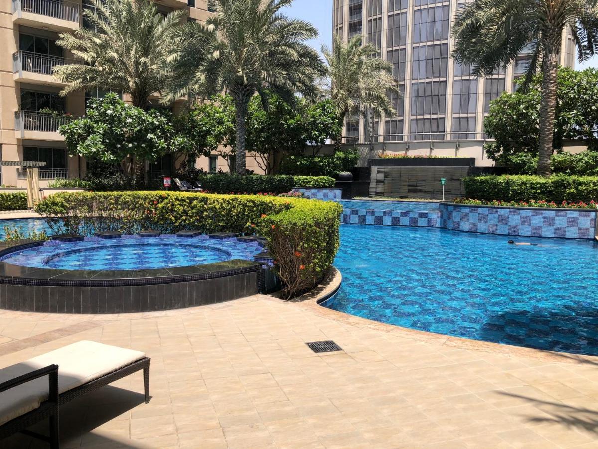 Ultimate Stay / 4 Beds / Burj Khalifa View Dubaj Kültér fotó